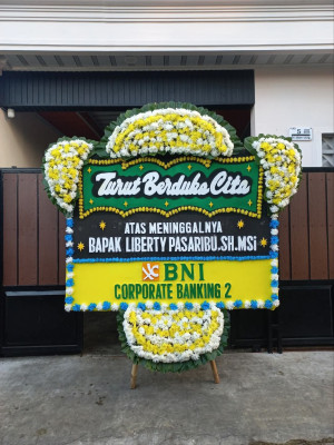 Papan Bunga Duka di Bello