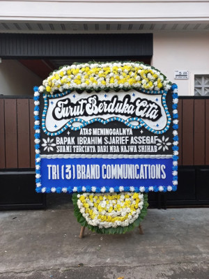 Papan Bunga Duka di Bello